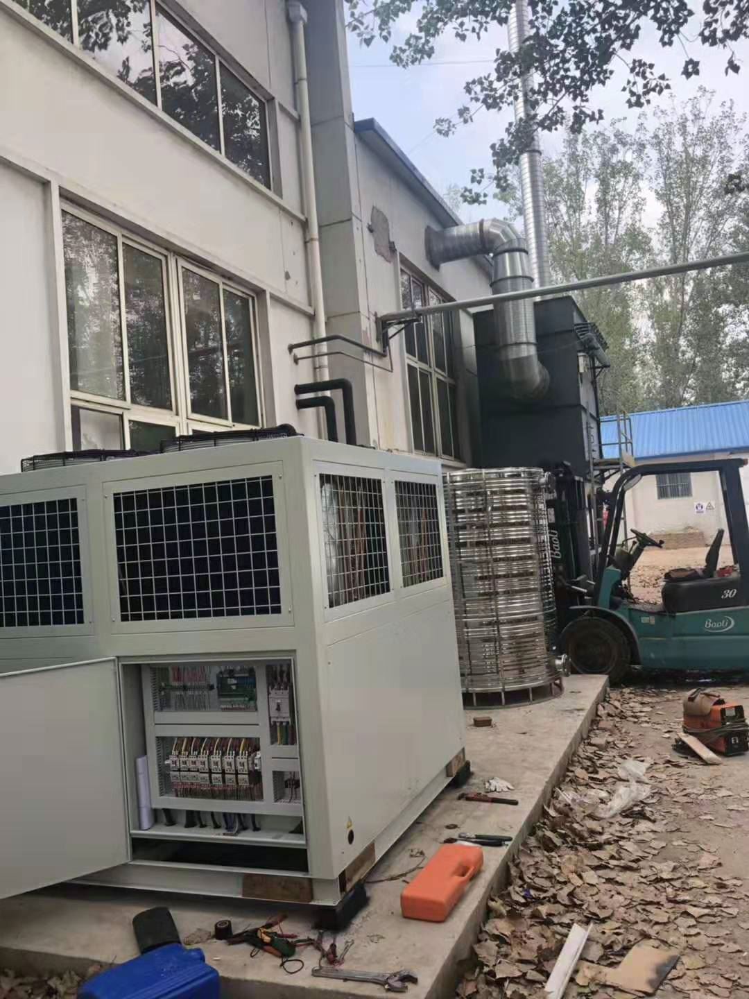 40HP AIR COOLED CHILLER 40HP AIR COOLED CHILLER